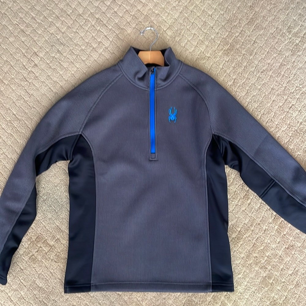 Spyder Half zip pull over size Med